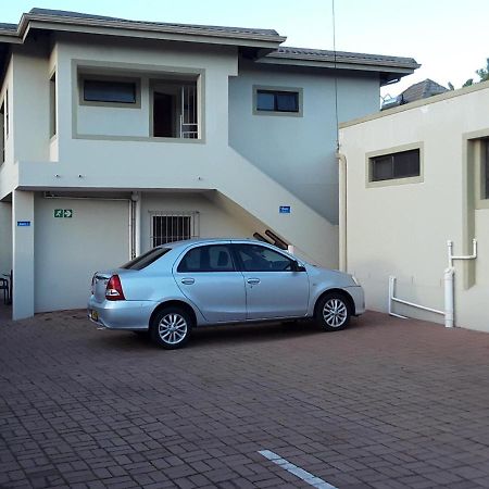 12 On Beach Guest House Saldanha Bay Экстерьер фото