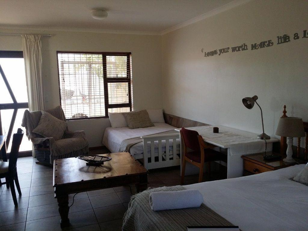 12 On Beach Guest House Saldanha Bay Экстерьер фото