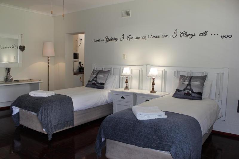 12 On Beach Guest House Saldanha Bay Экстерьер фото